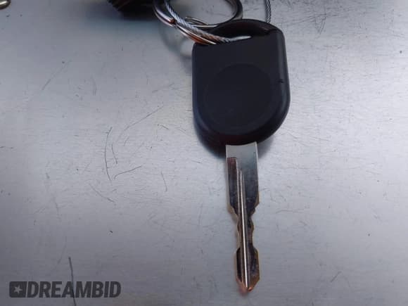 ✅ 2007 Ford Escape XLT • VIN: 1FMCU93Z17KA34829 • Лот: 42156740. Опубликован ранее на IAAI с пробегом 128 649 миль. Бесплатный доступ к архиву аукционных продаж из США и подробный отчёт об истории автомобиля на DreamBid. Изображение 11.