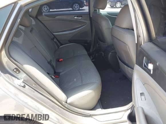 2011 Hyundai Sonata SE с VIN 5NPEC4AB7BH199400, выставлен на аукционе IAAI как лот 42543101 с пробегом 149 364 миль миль и . История ставок и продаж доступна на DreamBid. Изображение 8.