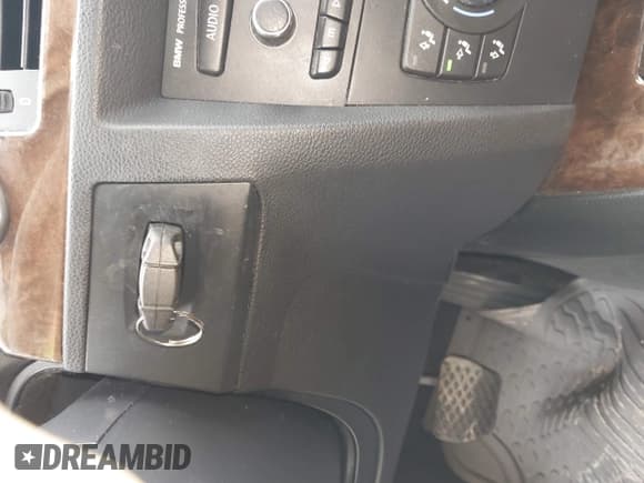 ✅ 2009 BMW 3 Series 328i • VIN: WBAPH53579A434691 • Lot: 42118939. Wystawiony na IAAI z przebiegiem 153 486 mil. Bezpłatny archiwum sprzedaży aukcyjnych z USA i szczegółowy raport historii pojazdu na DreamBid. Zdjęcie 11.