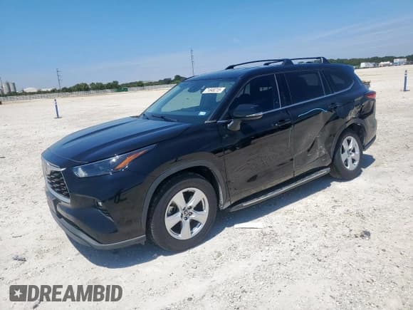 ✅ 2022 Toyota Highlander LE • VIN: 5TDZZRAH9NS106523 • Lot: 71848215. Listed on Copart with 41,497 mi. Free auction sales archive from the USA and detailed vehicle history report at DreamBid. Image 1.