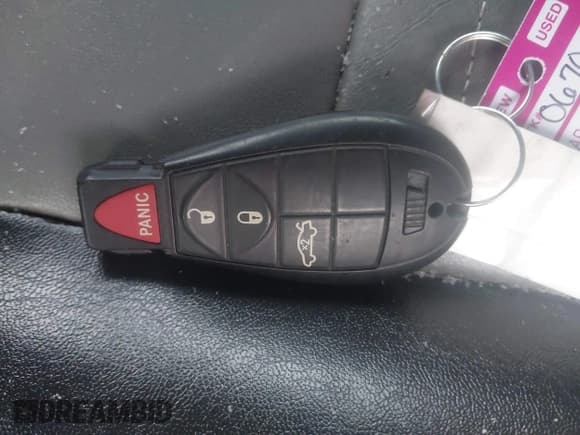 ✅ 2010 Dodge Challenger R/T Classic • VIN: 2B3CJ5DT7AH103121 • Lot: 41298456. Wystawiony na IAAI z przebiegiem 147 685 mil. Bezpłatny archiwum sprzedaży aukcyjnych z USA i szczegółowy raport historii pojazdu na DreamBid. Zdjęcie 11.