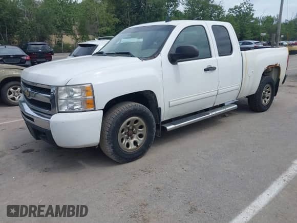 ✅ 2011 Chevrolet Silverado 1500 LS • VIN: 1GCRKREAXBZ428213 • Lot: 42732486. Wystawiony na IAAI z przebiegiem 222 132 mil mil. Skorzystaj z bezpłatnego archiwum sprzedaży aukcyjnych z USA i zobacz szczegółowy raport historii pojazdu na DreamBid. Zdjęcie 17.