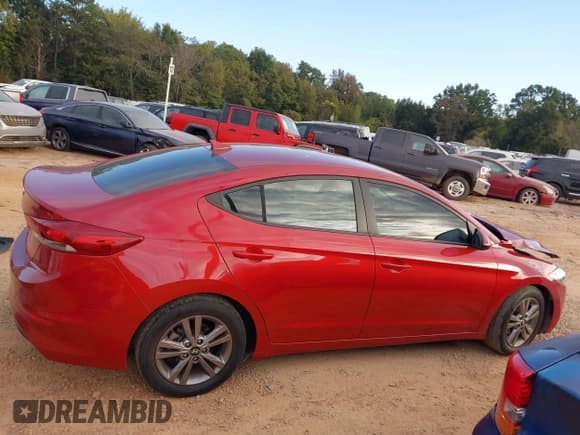 ✅ 2018 Hyundai Elantra SEL • VIN: 5NPD84LF2JH249745 • Lot: 43385820. Listed on IAAI with 68,372 mi. Free auction sales archive from the USA and detailed vehicle history report at DreamBid. Image 13.