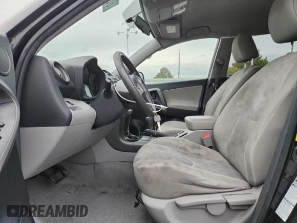 ✅ 2012 Toyota RAV4 • VIN: 2T3BK4DVXCW090449 • Лот: 86317845. Опубликован ранее на Copart с пробегом 171 286 миль. Бесплатный доступ к архиву аукционных продаж из США и подробный отчёт об истории автомобиля на DreamBid. Изображение 7.