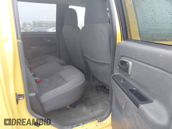 2005 Chevrolet Colorado 1SE LS Z71 z VIN 1GCDT136158272418, wystawiony jako IAAI lot #43382584 z przebiegiem 250 982 mil mil oraz . Historia ofert i sprzedaży dostępna na DreamBid. Obrazek 8.