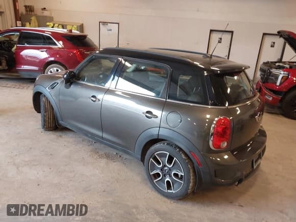 ✅ 2011 MINI Countryman S • VIN: WMWZC3C54BWL78942 • Лот: 42345296. Опубликован ранее на IAAI с пробегом 158 202 миль. Бесплатный доступ к архиву аукционных продаж из США и подробный отчёт об истории автомобиля на DreamBid. Изображение 3.