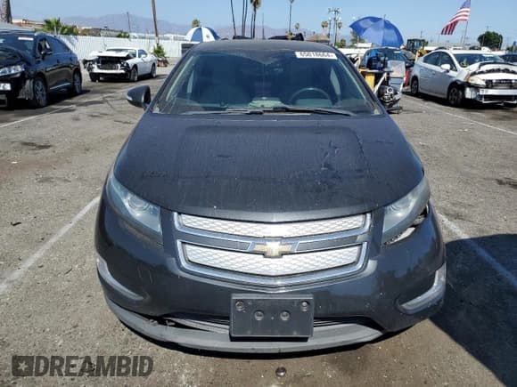 ✅ 2014 Chevrolet Volt • VIN: 1G1RE6E4XEU113924 • Lot: 65018664. Wystawiony na Copart z przebiegiem 171 618 mil. Bezpłatny archiwum sprzedaży aukcyjnych z USA i szczegółowy raport historii pojazdu na DreamBid. Zdjęcie 5.