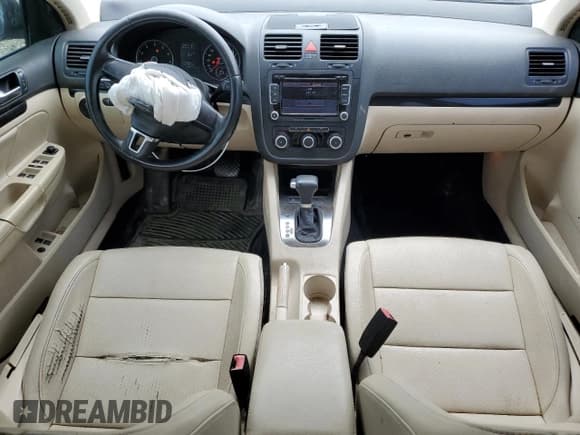 ✅ 2010 Volkswagen Jetta SE • VIN: 3VWRX7AJXAM024370 • Lot: 63377595. Listed on Copart with 232,743 mi. Free auction sales archive from the USA and detailed vehicle history report at DreamBid. Image 8.