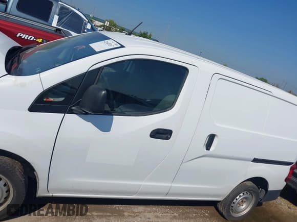 ✅ 2015 Nissan NV200 SV • VIN: 3N6CM0KN5FK733606 • Lot: 42545267. Listed on IAAI with 141,620 mi. Free auction sales archive from the USA and detailed vehicle history report at DreamBid. Image 13.