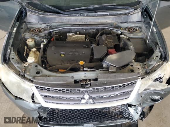 ✅ 2009 Mitsubishi Outlander SE • VIN: JA4LT31W19Z013304 • Лот: 70893915. Опубликован ранее на Copart с пробегом 149 923 миль. Бесплатный доступ к архиву аукционных продаж из США и подробный отчёт об истории автомобиля на DreamBid. Изображение 12.