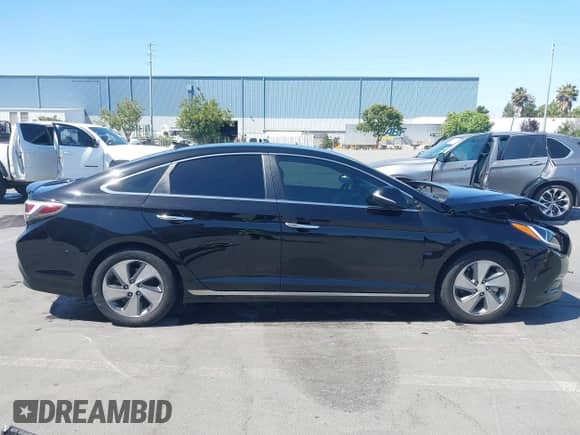 ✅ 2017 Hyundai Sonata • VIN: KMHE14L28HA076767 • Lot: 42478669. Wystawiony na IAAI z przebiegiem 69 943 mil mil. Skorzystaj z bezpłatnego archiwum sprzedaży aukcyjnych z USA i zobacz szczegółowy raport historii pojazdu na DreamBid. Zdjęcie 14.