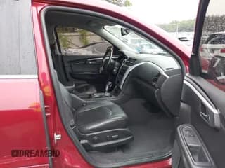 ✅ 2011 Chevrolet Traverse 2LT • VIN: 1GNKRJED3BJ106835 • Lot: 42901715. Wystawiony na IAAI z przebiegiem 142 081 mil. Bezpłatny archiwum sprzedaży aukcyjnych z USA i szczegółowy raport historii pojazdu na DreamBid. Zdjęcie 5.