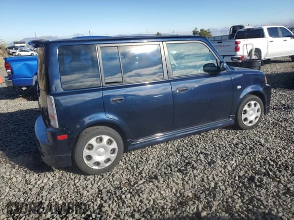 ✅ 2005 Scion xB • VIN: JTLKT324154025902 • Lot: 92974215. Wystawiony na Copart z przebiegiem 209 555 mil. Bezpłatny archiwum sprzedaży aukcyjnych z USA i szczegółowy raport historii pojazdu na DreamBid. Zdjęcie 3.