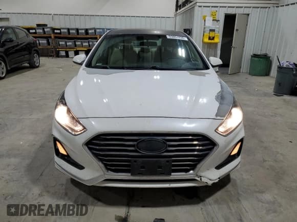 ✅ 2018 Hyundai Sonata SE • VIN: 5NPE24AF1JH645870 • Lot: 93051935. Wystawiony na Copart z przebiegiem 157 420 mil. Bezpłatny archiwum sprzedaży aukcyjnych z USA i szczegółowy raport historii pojazdu na DreamBid. Zdjęcie 5.