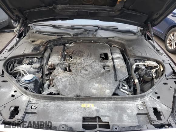 ✅ 2019 Mercedes-Benz S 560 • VIN: WDDUG8GB1KA425037 • Lot: 92037025. Wystawiony na Copart z przebiegiem 58 927 mil. Bezpłatny archiwum sprzedaży aukcyjnych z USA i szczegółowy raport historii pojazdu na DreamBid. Zdjęcie 11.