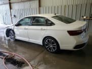 ✅ 2025 Volkswagen Jetta Sport • VIN: 3VWBX7BUXSM035588 • Лот: 84419865. Опубликован ранее на Copart с пробегом 9 062 миль. Бесплатный доступ к архиву аукционных продаж из США и подробный отчёт об истории автомобиля на DreamBid. Изображение 2.