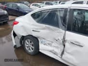 ✅ 2012 Nissan Versa SV • VIN: 3N1CN7AP5CL909221 • Лот: 43763639. Опубликован ранее на IAAI с пробегом 127 193 миль. Бесплатный доступ к архиву аукционных продаж из США и подробный отчёт об истории автомобиля на DreamBid. Изображение 6.