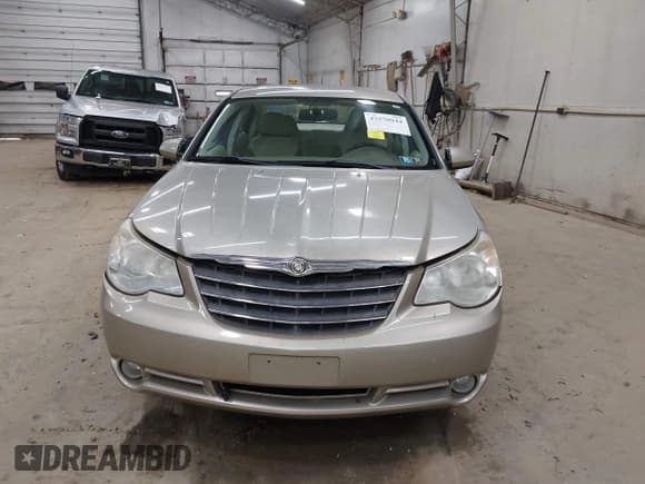 ✅ 2008 Chrysler Sebring • VIN: 1C3LD66MX8N128425 • Lot: 43270944. Listed on IAAI with Not provided. Free auction sales archive from the USA and detailed vehicle history report at DreamBid. Image 6.