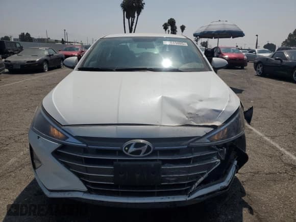 ✅ 2019 Hyundai Elantra SE • VIN: 5NPD74LF9KH453110 • Lot: 61613405. Listed on Copart with 116,197 mi. Free auction sales archive from the USA and detailed vehicle history report at DreamBid. Image 5.
