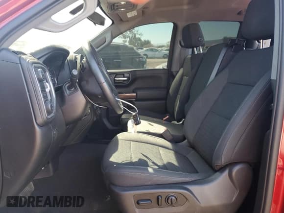 ✅ 2019 Chevrolet Silverado 1500 LT • VIN: 1GCRWCEDXKZ351645 • Lot: 71639124. Wystawiony na Copart z przebiegiem 29 393 mil. Bezpłatny archiwum sprzedaży aukcyjnych z USA i szczegółowy raport historii pojazdu na DreamBid. Zdjęcie 7.