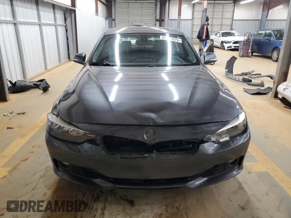 ✅ 2013 BMW 3 Series 328i xDrive • VIN: WBA3B5C50DF596786 • Лот: 82642875. Опубликован ранее на Copart с пробегом 107 943 миль. Бесплатный доступ к архиву аукционных продаж из США и подробный отчёт об истории автомобиля на DreamBid. Изображение 5.