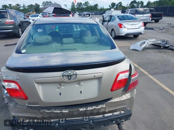 ✅ 2009 Toyota Camry • VIN: 4T1BE46K89U288927 • Lot: 43030524. Listed on IAAI with 182,490 mi. Free auction sales archive from the USA and detailed vehicle history report at DreamBid. Image 17.