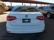 ✅ 2017 Volkswagen Jetta SE • VIN: 3VWDB7AJ4HM270897 • Lot: 42832470. Wystawiony na IAAI z przebiegiem 106 777 mil. Bezpłatny archiwum sprzedaży aukcyjnych z USA i szczegółowy raport historii pojazdu na DreamBid. Zdjęcie 16.