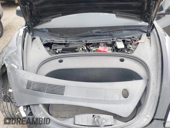 ✅ 2021 Tesla Model 3 Performance • VIN: 5YJ3E1EC5MF030822 • Lot: 41907973. Wystawiony na IAAI z przebiegiem 50 133 mil. Bezpłatny archiwum sprzedaży aukcyjnych z USA i szczegółowy raport historii pojazdu na DreamBid. Zdjęcie 10.