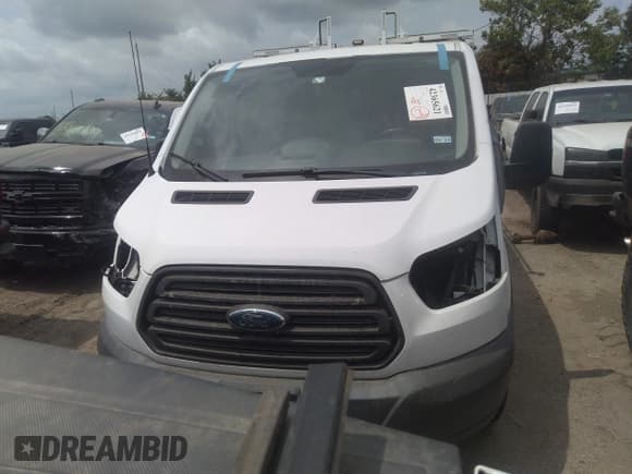 ✅ 2015 Ford Transit Cargo • VIN: 1FTNR1ZM7FKA45618 • Lot: 42365621. Listed on IAAI with 186,738 mi. Free auction sales archive from the USA and detailed vehicle history report at DreamBid. Image 12.