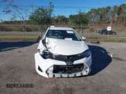 ✅ 2019 Toyota Corolla LE • VIN: 5YFBURHE1KP858068 • Lot: 43684631. Wystawiony na IAAI z przebiegiem 97 421 mil. Bezpłatny archiwum sprzedaży aukcyjnych z USA i szczegółowy raport historii pojazdu na DreamBid. Zdjęcie 12.