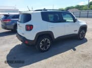✅ 2017 Jeep Renegade Trailhawk • VIN: ZACCJBCB4HPE87583 • Lot: 43563155. Listed on IAAI with 150,301 mi. Free auction sales archive from the USA and detailed vehicle history report at DreamBid. Image 4.