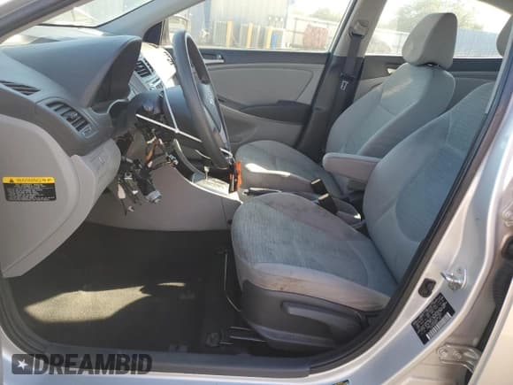 ✅ 2016 Hyundai Accent SE • VIN: KMHCT4AE4GU967487 • Lot: 90853945. Wystawiony na Copart z przebiegiem 121 426 mil. Bezpłatny archiwum sprzedaży aukcyjnych z USA i szczegółowy raport historii pojazdu na DreamBid. Zdjęcie 7.