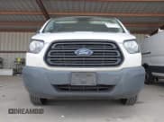 ✅ 2018 Ford Transit • VIN: 1FTYE1YM2JKA52866 • Lot: 42904132. Wystawiony na IAAI z przebiegiem 205 341 mil. Bezpłatny archiwum sprzedaży aukcyjnych z USA i szczegółowy raport historii pojazdu na DreamBid. Zdjęcie 17.