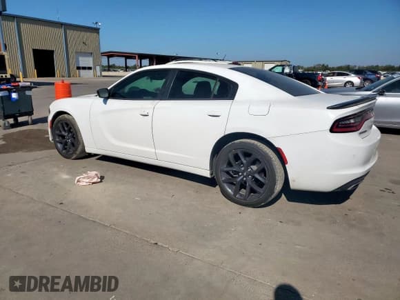 ✅ 2020 Dodge Charger SXT • VIN: 2C3CDXBG3LH133229 • Lot: 82325405. Wystawiony na Copart z przebiegiem 44 803 mil. Bezpłatny archiwum sprzedaży aukcyjnych z USA i szczegółowy raport historii pojazdu na DreamBid. Zdjęcie 2.
