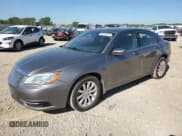 ✅ 2012 Chrysler 200 Touring • VIN: 1C3CCBBB7CN143019 • Lot: 69548475. Wystawiony na Copart z przebiegiem 70 664 mil. Bezpłatny archiwum sprzedaży aukcyjnych z USA i szczegółowy raport historii pojazdu na DreamBid. Zdjęcie 1.