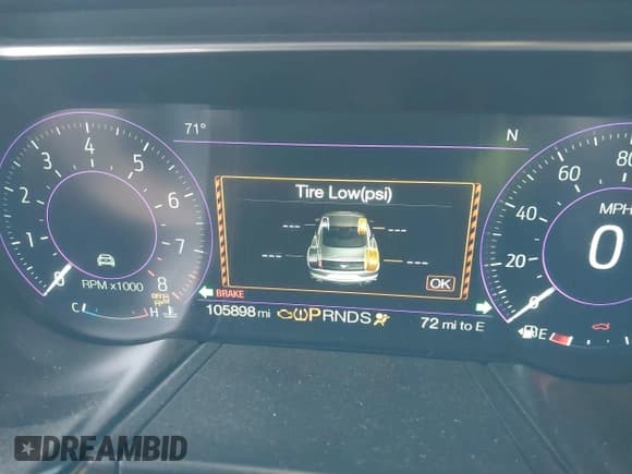 ✅ 2019 Ford Mustang GT Premium • VIN: 1FA6P8CF2K5163541 • Lot: 43174731. Wystawiony na IAAI z przebiegiem 105 898 mil. Bezpłatny archiwum sprzedaży aukcyjnych z USA i szczegółowy raport historii pojazdu na DreamBid. Zdjęcie 7.