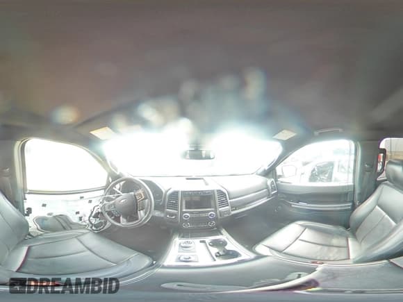 ✅ 2020 Ford Expedition Max XLT • VIN: 1FMJK1JT8LEA49463 • Lot: 57518875. Wystawiony na Copart z przebiegiem 138 589 mil. Bezpłatny archiwum sprzedaży aukcyjnych z USA i szczegółowy raport historii pojazdu na DreamBid. Zdjęcie 16.