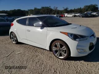 ✅ 2013 Hyundai Veloster w/Gray Int • VIN: KMHTC6AD3DU171621 • Lot: 80663404. Wystawiony na Copart z przebiegiem Nie podano. Bezpłatny archiwum sprzedaży aukcyjnych z USA i szczegółowy raport historii pojazdu na DreamBid. Zdjęcie 4.