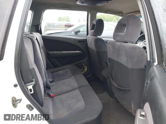 ✅ 2003 Mitsubishi Outlander XLS • VIN: JA4LZ41G03U053777 • Lot: 42502630. Listed on IAAI with 288,721 mi. Free auction sales archive from the USA and detailed vehicle history report at DreamBid. Image 8.