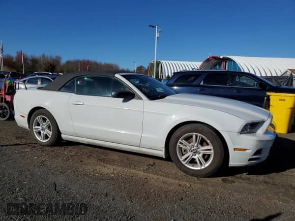 2014 Ford Mustang V6 с VIN 1ZVBP8EM5E5310442, выставлен на аукционе Copart как лот 89859995 с пробегом 110 663 миль миль и Чистый • Clean title. История ставок и продаж доступна на DreamBid. Изображение 4.