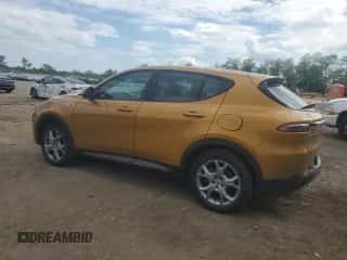 2024 Dodge Hornet R/T Plus z VIN ZACPDFDW2R3A11293, wystawiony jako Copart lot #55912765 z przebiegiem 14 109 mil mil oraz Szkoda całkowita • Salvage title. Historia ofert i sprzedaży dostępna na DreamBid. Obrazek 2.