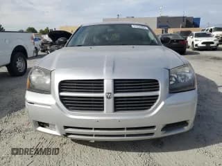 ✅ 2005 Dodge Magnum SE • VIN: 2D4FV48V05H565499 • Lot: 91934065. Listed on Copart with 70,024 mi. Free auction sales archive from the USA and detailed vehicle history report at DreamBid. Image 5.