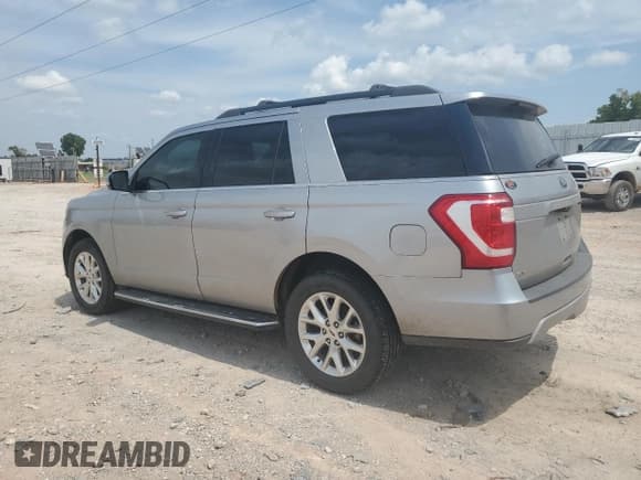 ✅ 2020 Ford Expedition XLT • VIN: 1FMJU1HT2LEA98531 • Лот: 63555835. Опубликован ранее на Copart с пробегом 107 162 миль. Бесплатный доступ к архиву аукционных продаж из США и подробный отчёт об истории автомобиля на DreamBid. Изображение 2.