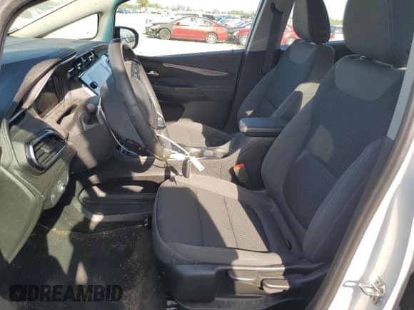 ✅ 2023 Chevrolet Bolt EV 1LT • VIN: 1G1FW6S02P4168288 • Lot: 50119674. Wystawiony na Copart z przebiegiem 13 922 mil. Bezpłatny archiwum sprzedaży aukcyjnych z USA i szczegółowy raport historii pojazdu na DreamBid. Zdjęcie 7.