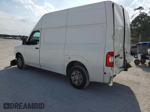 ✅ 2020 Nissan NV Cargo S • VIN: 1N6BF0LY9LN807128 • Lot: 61111855. Wystawiony na Copart z przebiegiem 111 074 mil. Bezpłatny archiwum sprzedaży aukcyjnych z USA i szczegółowy raport historii pojazdu na DreamBid. Zdjęcie 2.