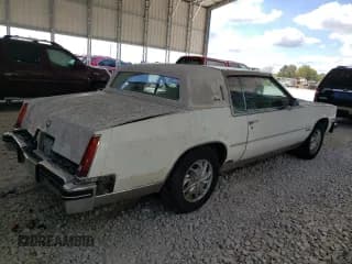 ✅ 1983 Cadillac Eldorado • VIN: 1G6AL5787DE628931 • Лот: 73113774. Опубликован ранее на Copart с пробегом 28 559 миль. Бесплатный доступ к архиву аукционных продаж из США и подробный отчёт об истории автомобиля на DreamBid. Изображение 3.