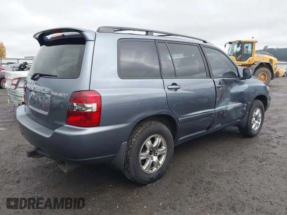 ✅ 2006 Toyota Highlander Limited • VIN: JTEEP21A960174612 • Lot: 43688559. Wystawiony na IAAI z przebiegiem 196 569 mil. Bezpłatny archiwum sprzedaży aukcyjnych z USA i szczegółowy raport historii pojazdu na DreamBid. Zdjęcie 4.