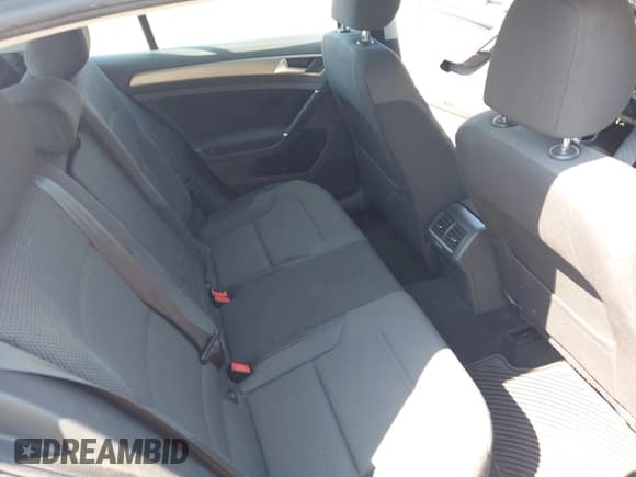 ✅ 2016 Volkswagen Golf TSI SE • VIN: 3VW217AU3GM052081 • Lot: 42098831. Wystawiony na IAAI z przebiegiem 67 925 mil. Bezpłatny archiwum sprzedaży aukcyjnych z USA i szczegółowy raport historii pojazdu na DreamBid. Zdjęcie 8.