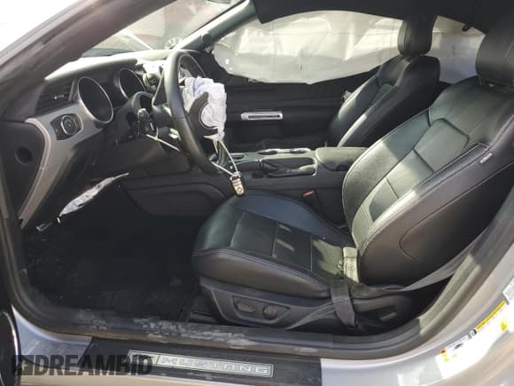 ✅ 2021 Ford Mustang GT • VIN: 1FA6P8CF4M5138322 • Lot: 80683095. Listed on Copart with 32,063 mi. Free auction sales archive from the USA and detailed vehicle history report at DreamBid. Image 7.