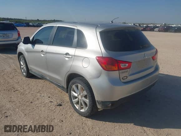 2014 Mitsubishi Outlander ES с VIN 4A4AP3AU8EE022821, выставлен на аукционе IAAI как лот 43110259 с пробегом 107 435 миль миль и . История ставок и продаж доступна на DreamBid. Изображение 3.